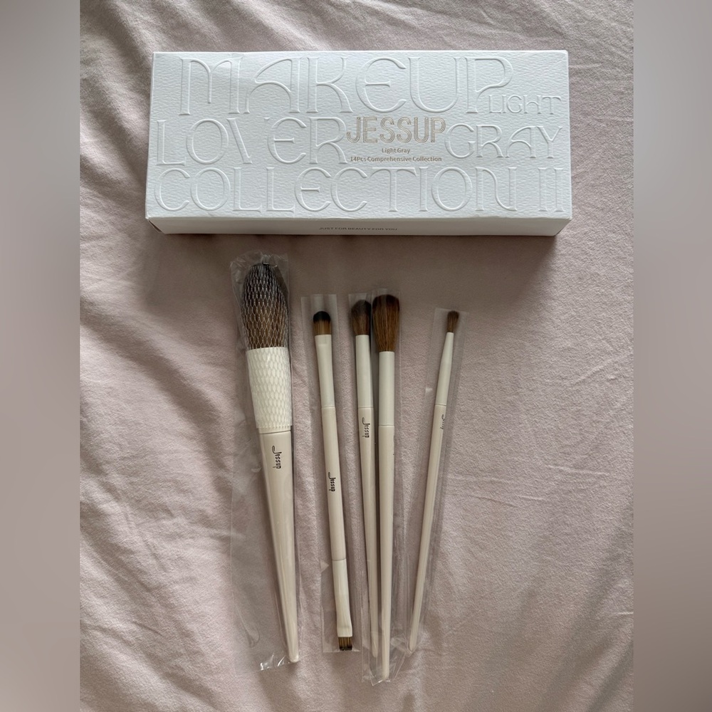 New Makeup Brushes 5 Pcs